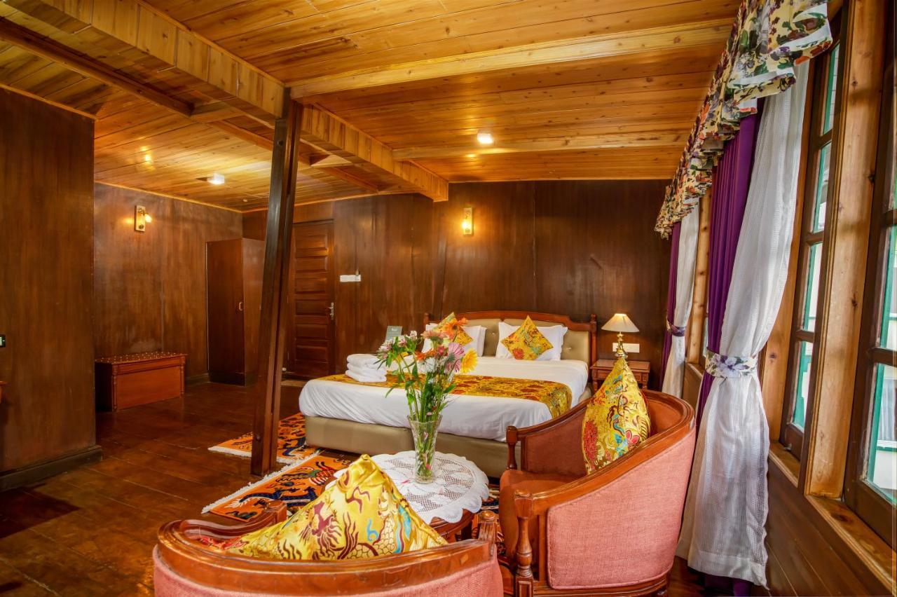 Muscatel Himalayan Resort - 400 Mts From Mall Road Dárdžiling Exteriér fotografie