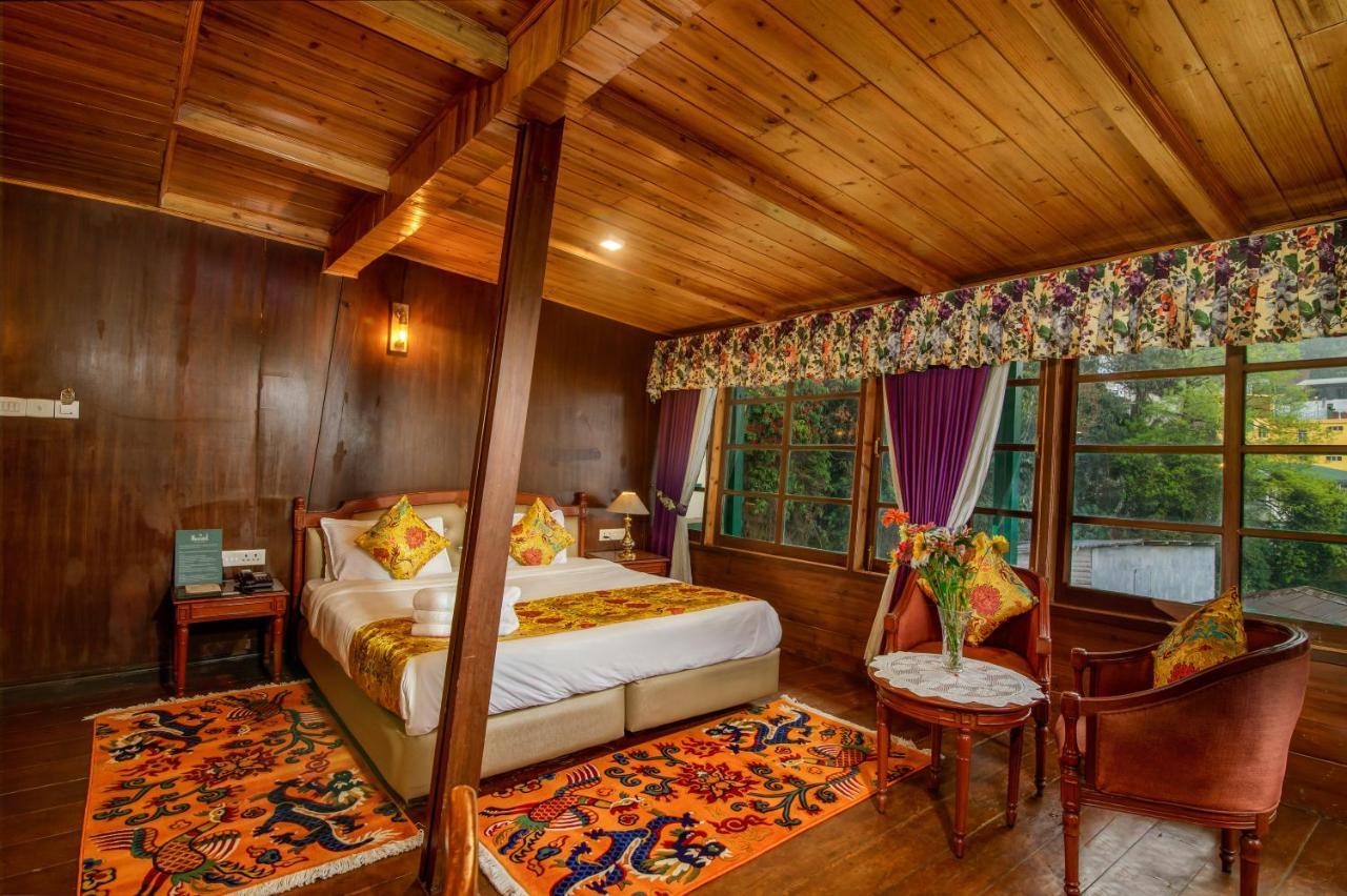 Muscatel Himalayan Resort - 400 Mts From Mall Road Dárdžiling Exteriér fotografie