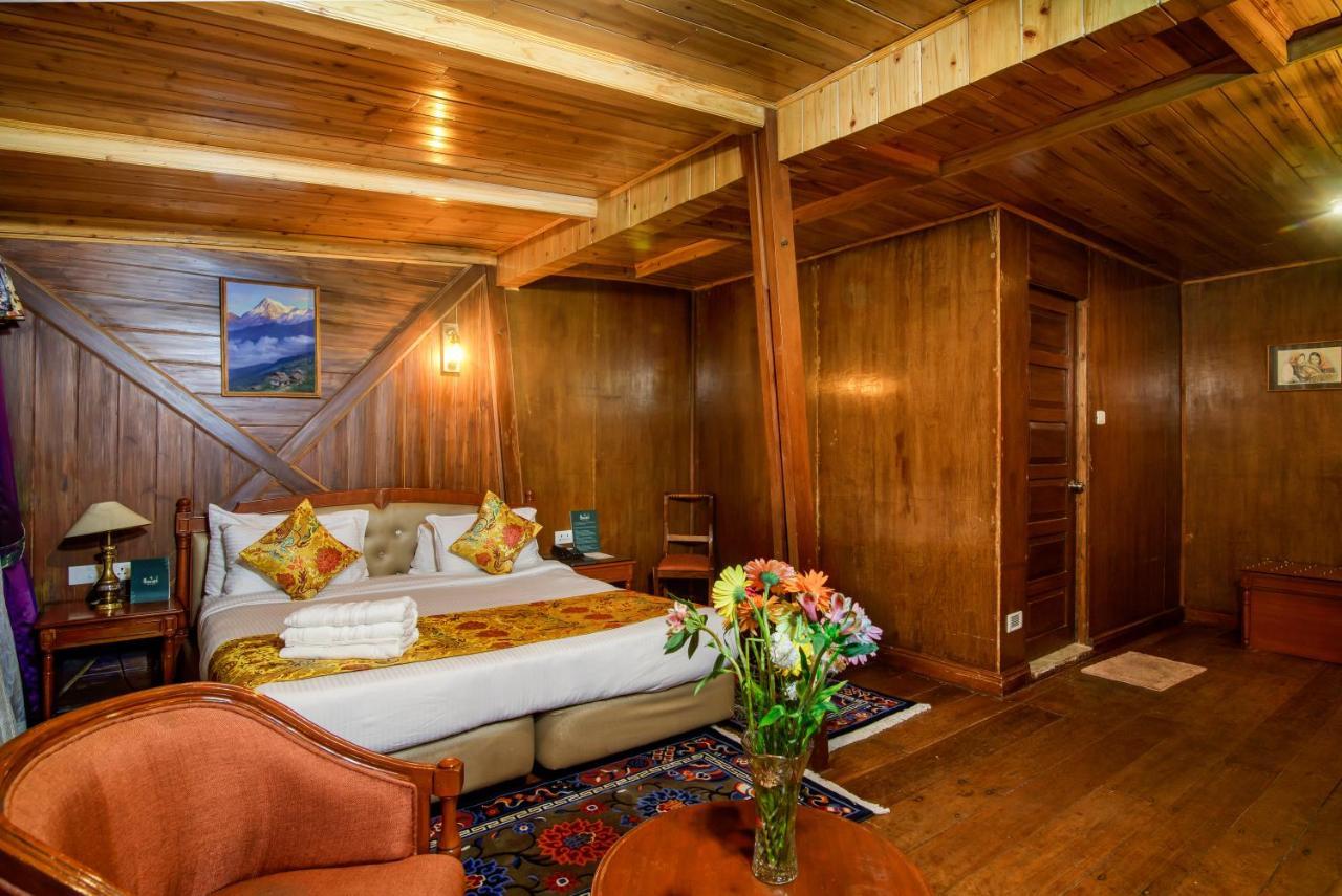 Muscatel Himalayan Resort - 400 Mts From Mall Road Dárdžiling Exteriér fotografie