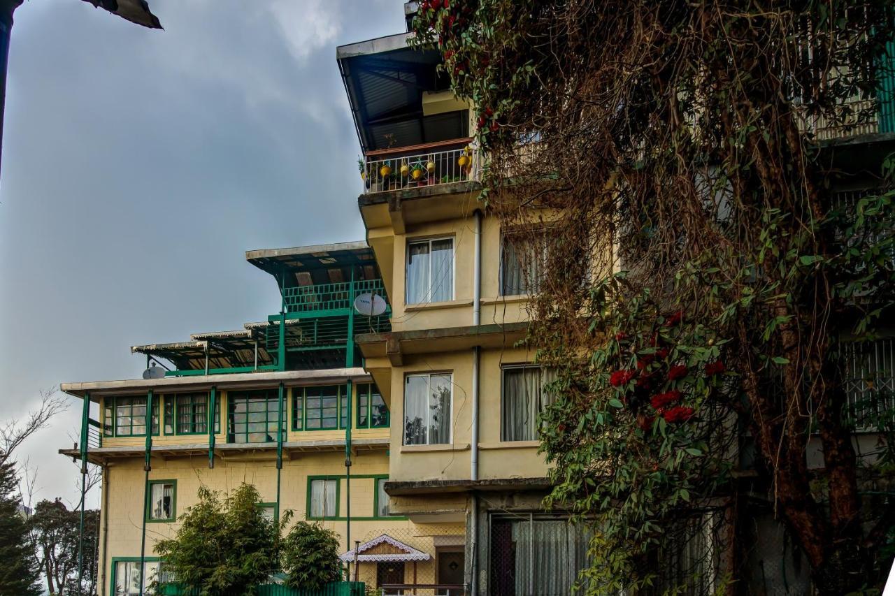 Muscatel Himalayan Resort - 400 Mts From Mall Road Dárdžiling Exteriér fotografie